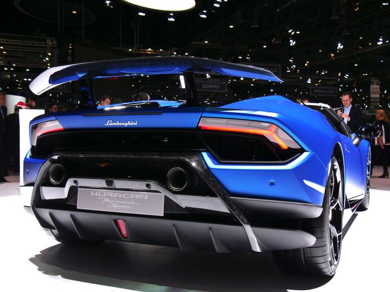 Lamborghini Huracan Performante Spyder | nos photos depuis le salon de Genève 2018
